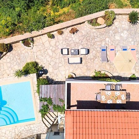 Du Lac Villas Kournás エクステリア 写真