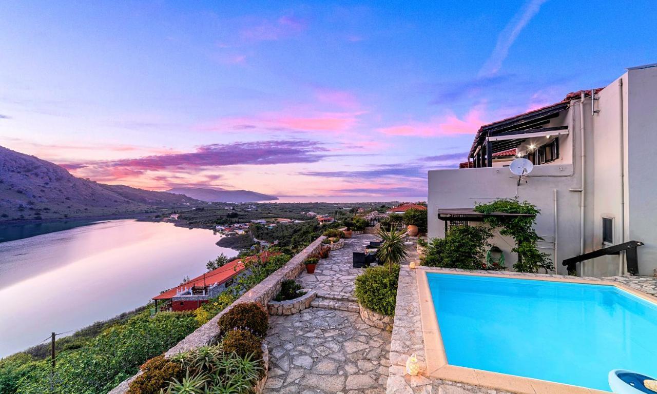 Du Lac Villas Kournás エクステリア 写真
