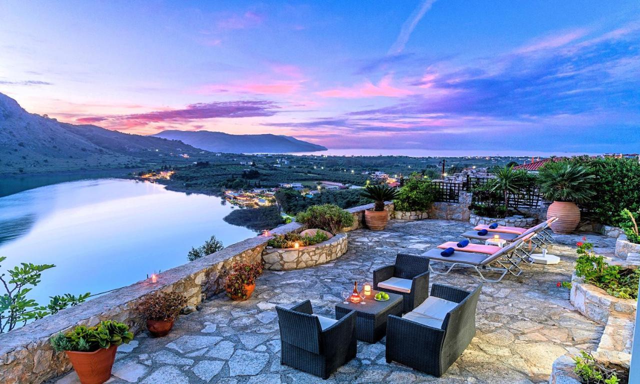 Du Lac Villas Kournás エクステリア 写真
