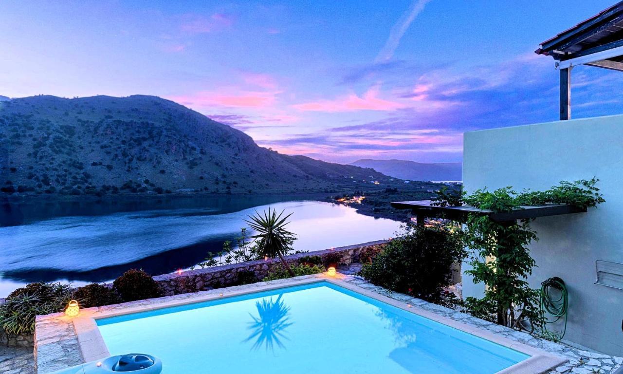 Du Lac Villas Kournás エクステリア 写真