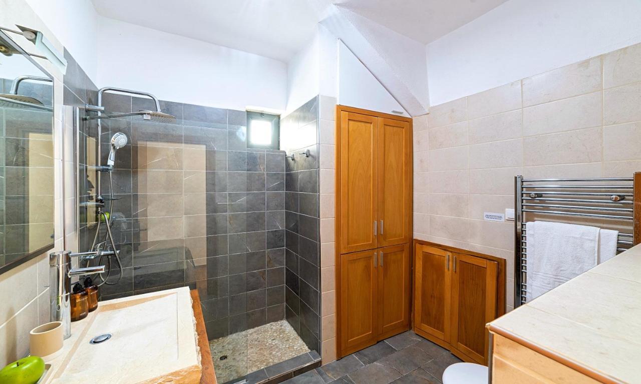 Du Lac Villas Kournás エクステリア 写真